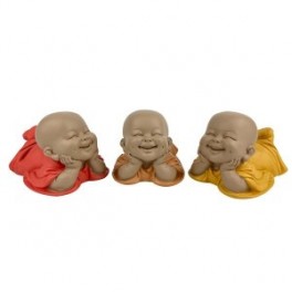 Figurine 3 Moines Bouddha allongée sur les coudes, 3 couleurs, Collection BABY ZEN, couleurs pastels, longueur 15 cm