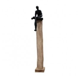 Statue contemporaine, homme sur socle aluminium et bois clair veiné, hauteur 76 cm