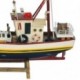 Voilier figurine en bois de type bateau de pêche avec filet, Bois MDF, accessoires, bleu et blanc, longueur 30 cm